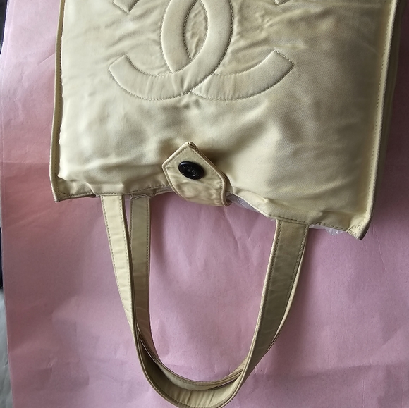 CHANEL HANDBAG NYLON CC Stich - Picture 13 of 16